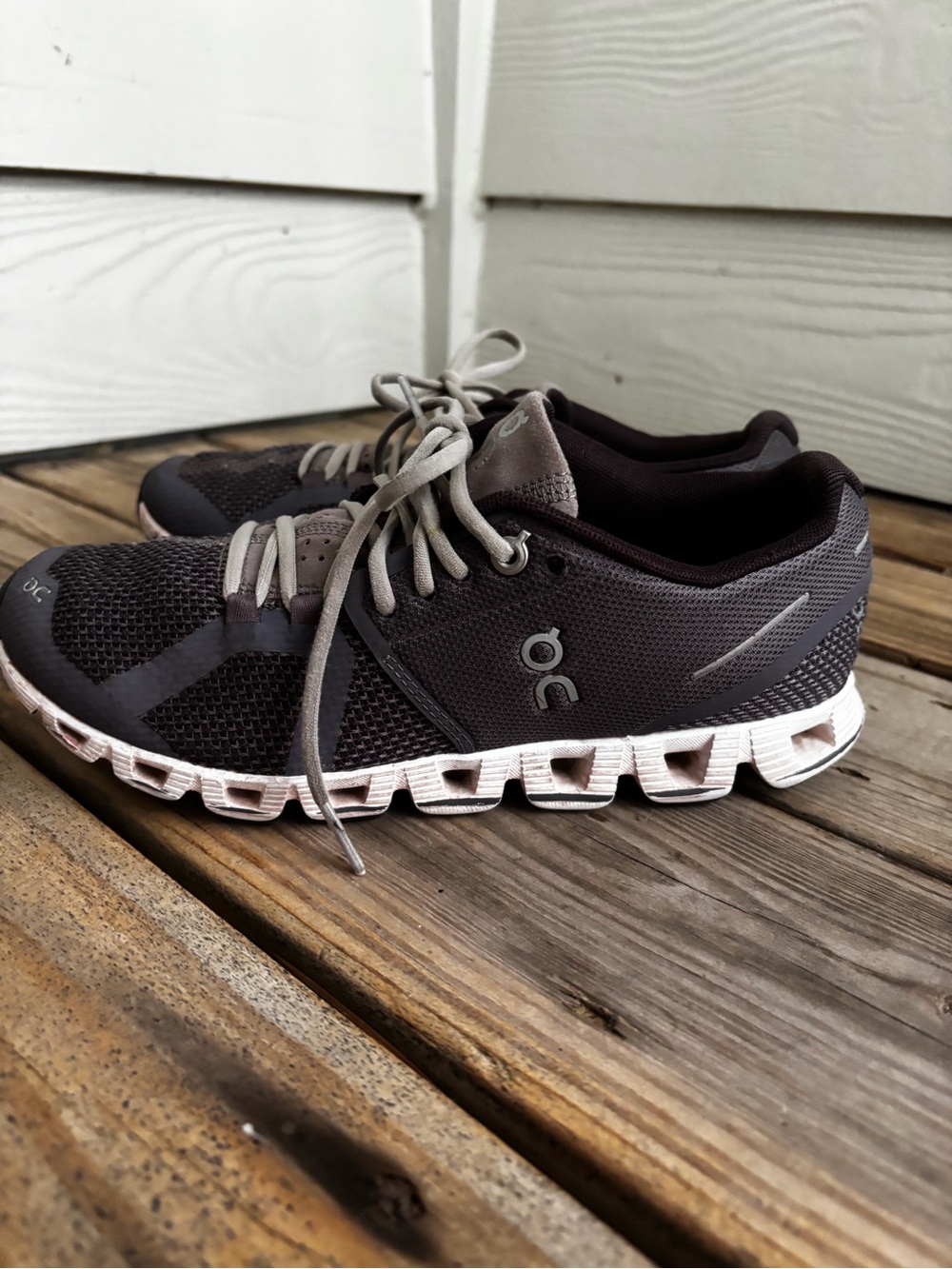 On Running Cloud Womens 6.5 Gray Athletic Running Walking Shoes CloudTec